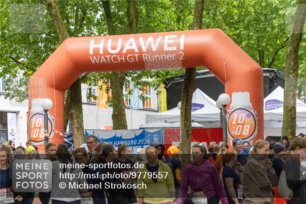 14.06.2026 - REWE Women's Run Michael Strokosch http://msf.ph/oto/9779557 14.06.2026 08:41:11 Laufen 2, 10, 08, 2026, 11258, 10494, 657, 10, 55, 2, 845, 101, 56, 08, 10383 meine-sportfotos.de