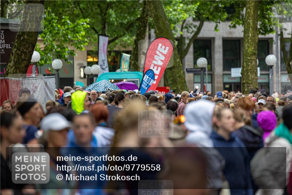 14.06.2026 - REWE Women's Run Michael Strokosch http://msf.ph/oto/9779558 14.06.2026 08:41:18 Laufen 7, 00 meine-sportfotos.de
