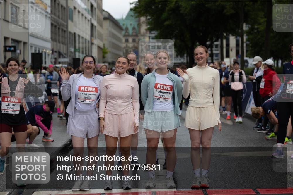 14.06.2026 - REWE Women's Run Michael Strokosch http://msf.ph/oto/9779581 14.06.2026 08:47:43 Laufen 10843, 57, 10136, 7, 10134, 7, 11, 7 meine-sportfotos.de