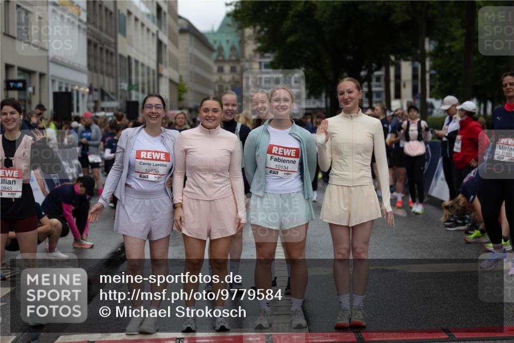 14.06.2026 - REWE Women's Run Michael Strokosch http://msf.ph/oto/9779584 14.06.2026 08:47:43 Laufen 0843, 7, 10136, 57, 10134, 11384, 57 meine-sportfotos.de