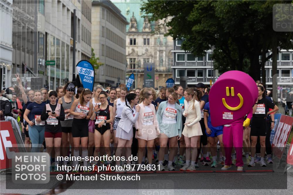 14.06.2026 - REWE Women's Run Michael Strokosch http://msf.ph/oto/9779631 14.06.2026 08:57:37 Laufen 10843, 5, 00, 146, 6, 00, 10134, 11471 meine-sportfotos.de