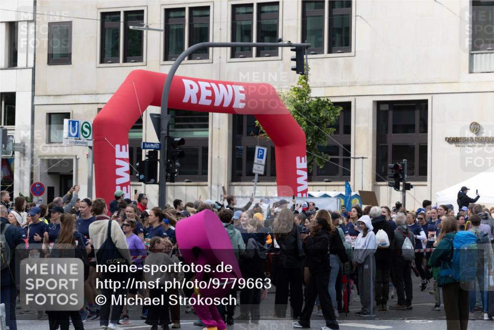 14.06.2026 - REWE Women's Run Michael Strokosch http://msf.ph/oto/9779663 14.06.2026 09:01:20 Laufen  meine-sportfotos.de
