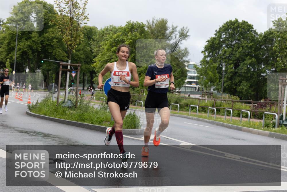 14.06.2026 - REWE Women's Run Michael Strokosch http://msf.ph/oto/9779679 14.06.2026 09:08:15 Laufen 11517, 7, 11507 meine-sportfotos.de