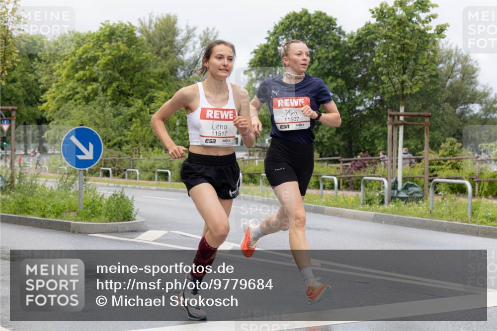 14.06.2026 - REWE Women's Run Michael Strokosch http://msf.ph/oto/9779684 14.06.2026 09:08:16 Laufen 11517, 11507, 57 meine-sportfotos.de