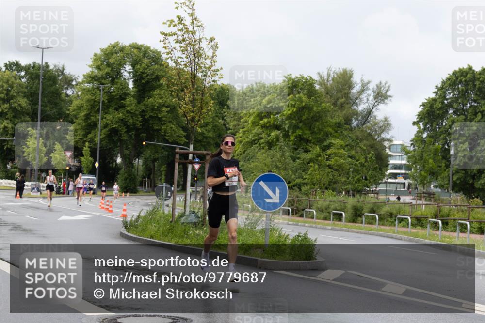 14.06.2026 - REWE Women's Run Michael Strokosch http://msf.ph/oto/9779687 14.06.2026 09:08:18 Laufen 11471, 51 meine-sportfotos.de