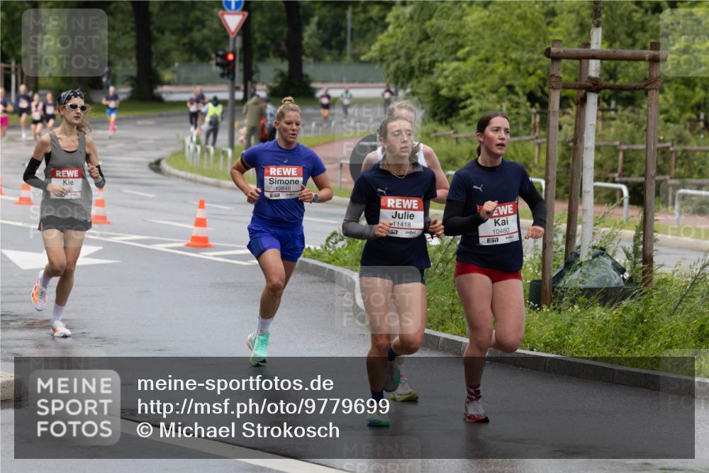 14.06.2026 - REWE Women's Run Michael Strokosch http://msf.ph/oto/9779699 14.06.2026 09:08:35 Laufen 10848, 11418, 10480 meine-sportfotos.de