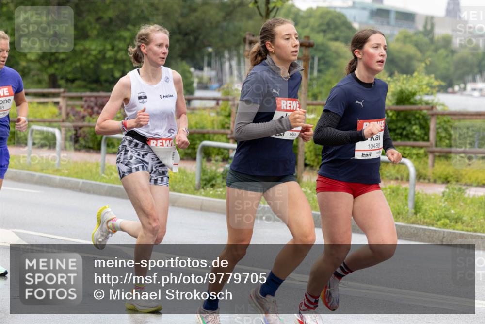 14.06.2026 - REWE Women's Run Michael Strokosch http://msf.ph/oto/9779705 14.06.2026 09:08:37 Laufen 8, 10480 meine-sportfotos.de