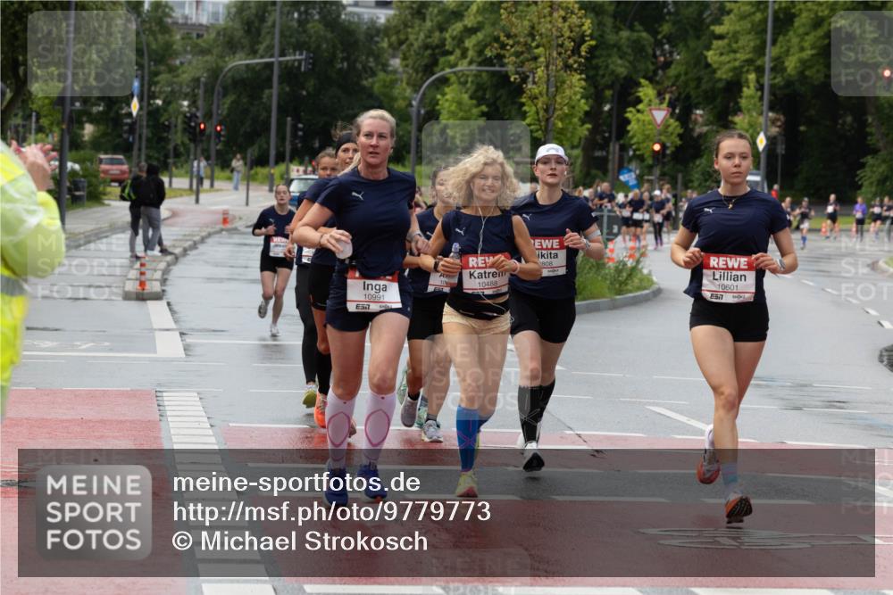 14.06.2026 - REWE Women's Run Michael Strokosch http://msf.ph/oto/9779773 14.06.2026 09:09:59 Laufen 10488, 808, 10991, 10601, 657 meine-sportfotos.de