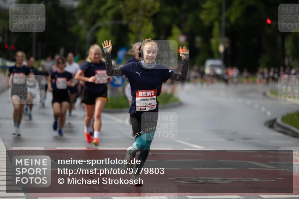 14.06.2026 - REWE Women's Run Michael Strokosch http://msf.ph/oto/9779803 14.06.2026 09:10:10 Laufen 10642 meine-sportfotos.de