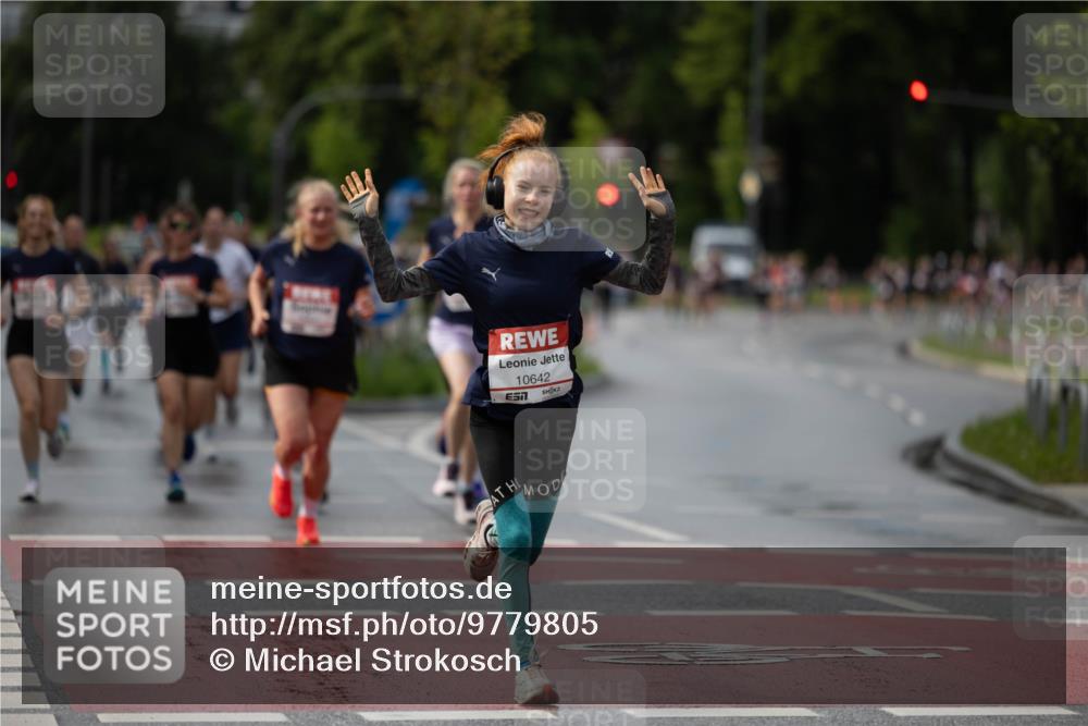 14.06.2026 - REWE Women's Run Michael Strokosch http://msf.ph/oto/9779805 14.06.2026 09:10:10 Laufen 10642 meine-sportfotos.de