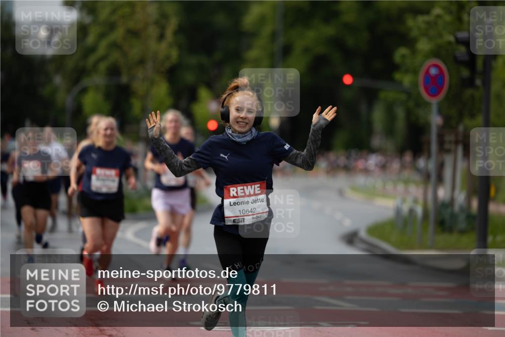 14.06.2026 - REWE Women's Run Michael Strokosch http://msf.ph/oto/9779811 14.06.2026 09:10:11 Laufen 10642 meine-sportfotos.de