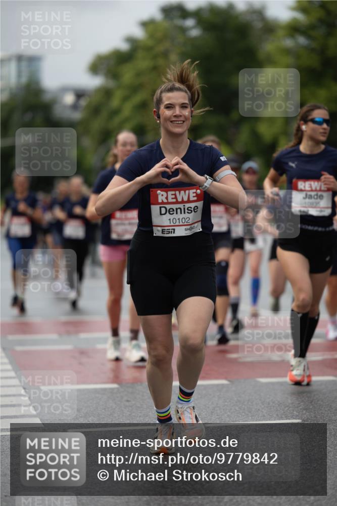 14.06.2026 - REWE Women's Run Michael Strokosch http://msf.ph/oto/9779842 14.06.2026 09:10:28 Laufen 10102, 10995 meine-sportfotos.de