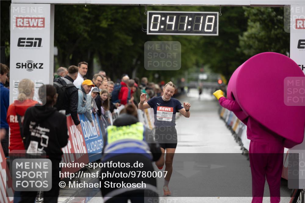 14.06.2026 - REWE Women's Run Michael Strokosch http://msf.ph/oto/9780007 14.06.2026 09:41:44 Laufen 0, 40, 08, 11507, 7 meine-sportfotos.de