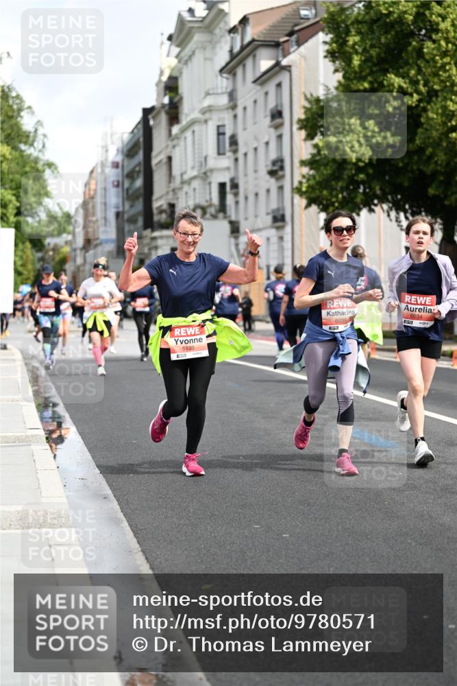 14.06.2026 - REWE Women's Run Dr. Thomas Lammeyer http://msf.ph/oto/9780571 14.06.2026 10:49:17 Laufen 5139, 6035, 7, 6034, 7 meine-sportfotos.de