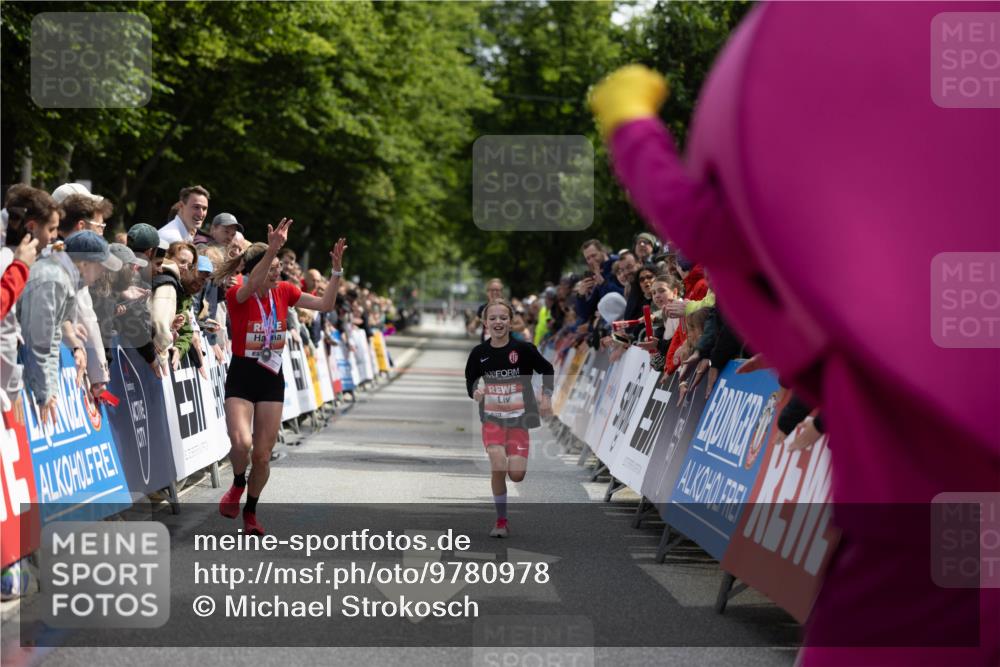 14.06.2026 - REWE Women's Run Michael Strokosch http://msf.ph/oto/9780978 14.06.2026 10:50:15 Laufen  meine-sportfotos.de