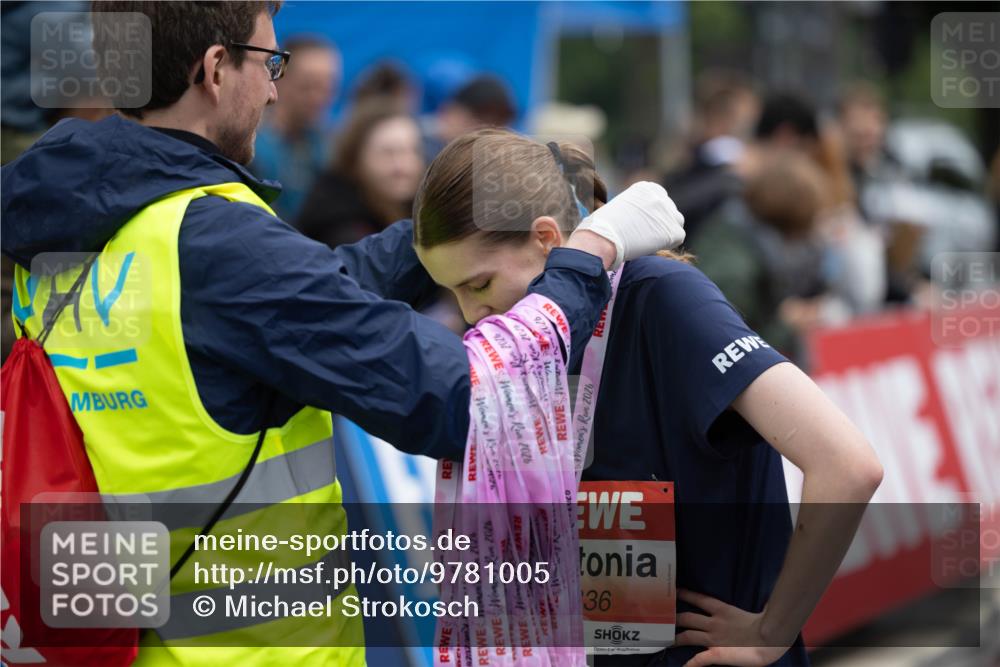 14.06.2026 - REWE Women's Run Michael Strokosch http://msf.ph/oto/9781005 14.06.2026 10:53:10 Laufen 2026, 2020, 2026, 2010, 2026, 2026, 2026, 9702, 2004, 2026, 2026, 3204, 36 meine-sportfotos.de