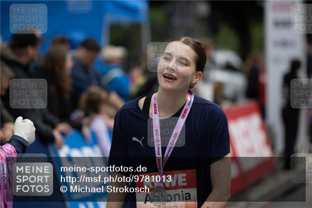 14.06.2026 - REWE Women's Run Michael Strokosch http://msf.ph/oto/9781013 14.06.2026 10:53:11 Laufen 2016, 20, 2026, 2026, 411 meine-sportfotos.de