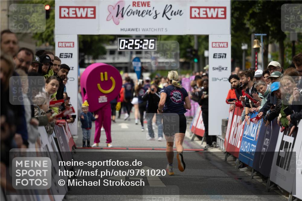 14.06.2026 - REWE Women's Run Michael Strokosch http://msf.ph/oto/9781020 14.06.2026 10:55:59 Laufen 7, 5, 0, 25, 26, 340 meine-sportfotos.de