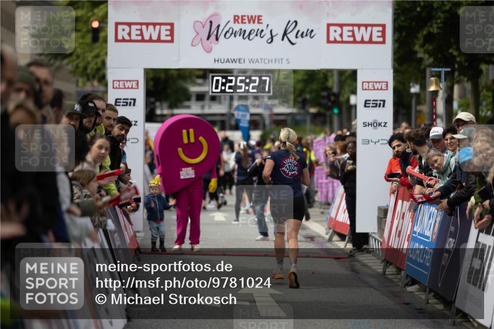 14.06.2026 - REWE Women's Run Michael Strokosch http://msf.ph/oto/9781024 14.06.2026 10:55:59 Laufen 5, 0, 25, 27 meine-sportfotos.de