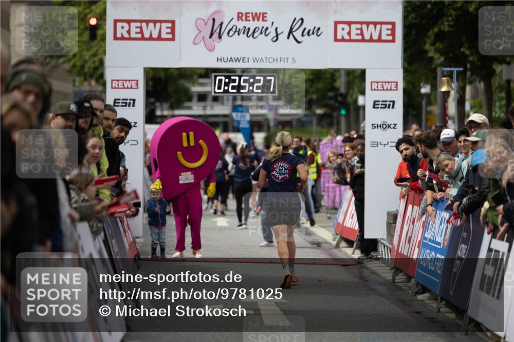 14.06.2026 - REWE Women's Run Michael Strokosch http://msf.ph/oto/9781025 14.06.2026 10:55:59 Laufen 7, 5, 0, 25, 27 meine-sportfotos.de