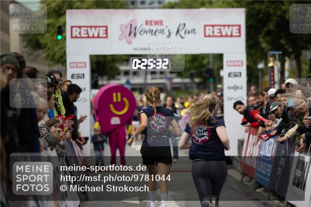 14.06.2026 - REWE Women's Run Michael Strokosch http://msf.ph/oto/9781044 14.06.2026 10:56:04 Laufen 7, 0, 25, 32, 7, 3 meine-sportfotos.de