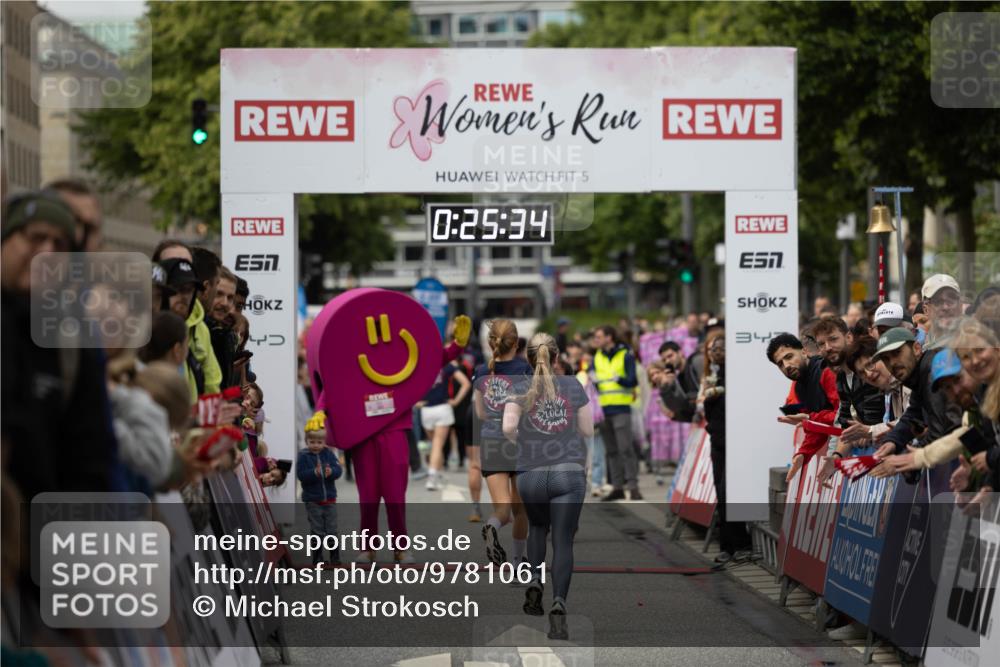 14.06.2026 - REWE Women's Run Michael Strokosch http://msf.ph/oto/9781061 14.06.2026 10:56:07 Laufen 5, 0, 25, 34, 342 meine-sportfotos.de