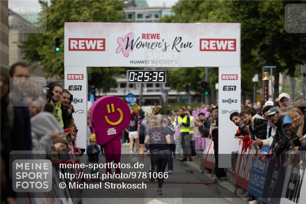 14.06.2026 - REWE Women's Run Michael Strokosch http://msf.ph/oto/9781066 14.06.2026 10:56:07 Laufen 5, 0, 25, 35 meine-sportfotos.de