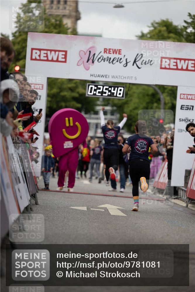 14.06.2026 - REWE Women's Run Michael Strokosch http://msf.ph/oto/9781081 14.06.2026 10:56:21 Laufen 5, 0, 25, 48, 7, 34 meine-sportfotos.de