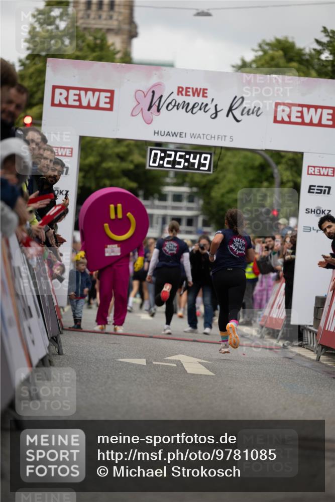 14.06.2026 - REWE Women's Run Michael Strokosch http://msf.ph/oto/9781085 14.06.2026 10:56:21 Laufen 5, 0, 25, 49, 1, 34 meine-sportfotos.de