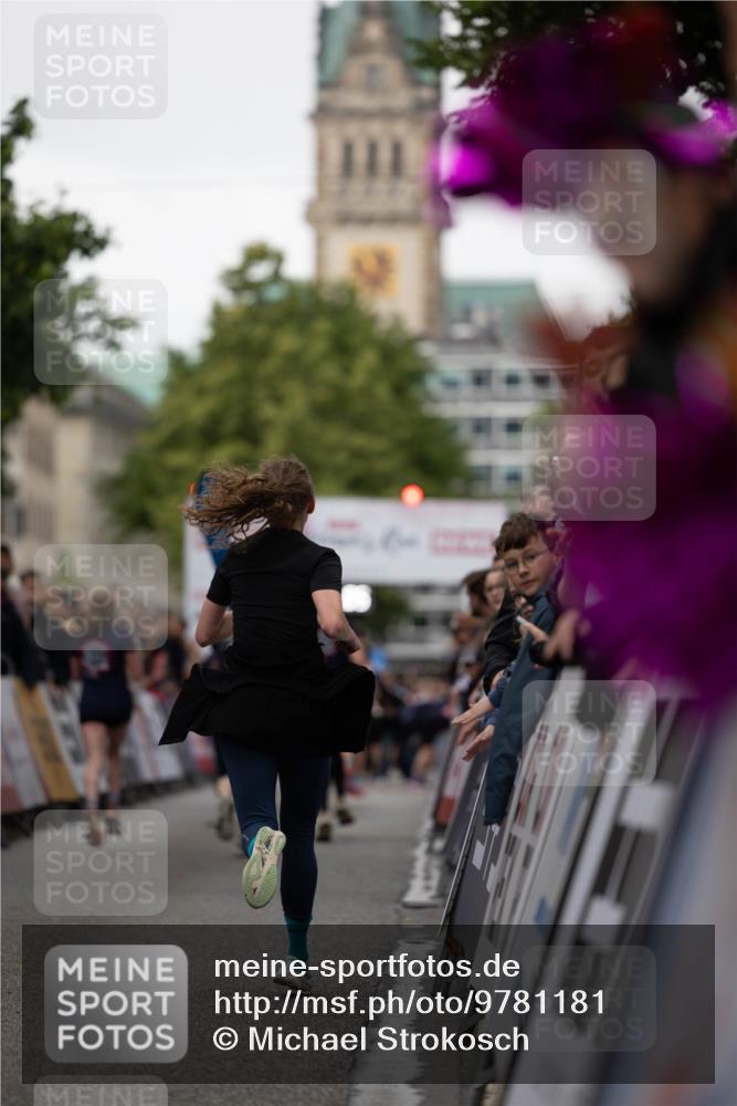 14.06.2026 - REWE Women's Run Michael Strokosch http://msf.ph/oto/9781181 14.06.2026 10:57:37 Laufen  meine-sportfotos.de