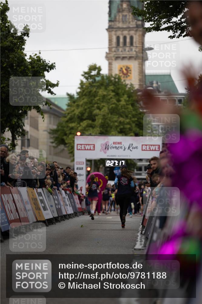 14.06.2026 - REWE Women's Run Michael Strokosch http://msf.ph/oto/9781188 14.06.2026 10:57:49 Laufen 57, 0, 27, 17, 9 meine-sportfotos.de