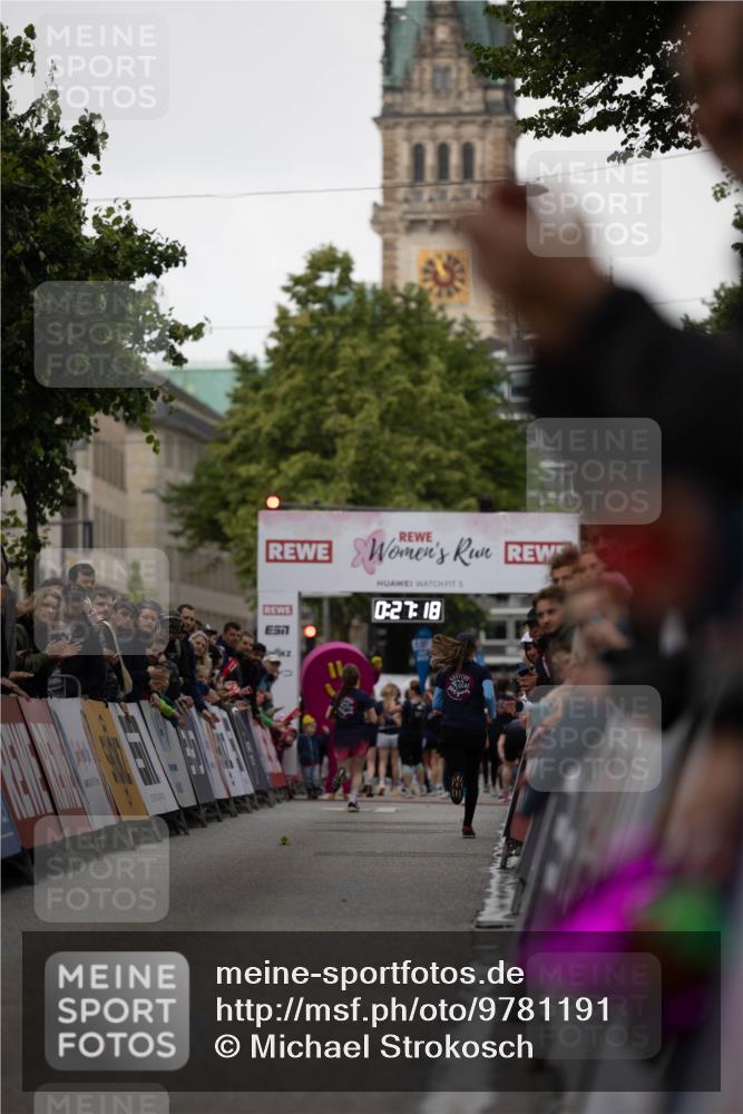 14.06.2026 - REWE Women's Run Michael Strokosch http://msf.ph/oto/9781191 14.06.2026 10:57:50 Laufen 0, 27, 18, 9 meine-sportfotos.de