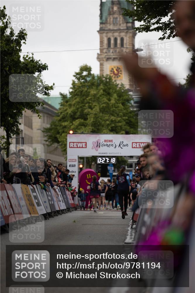 14.06.2026 - REWE Women's Run Michael Strokosch http://msf.ph/oto/9781194 14.06.2026 10:57:50 Laufen 7, 5, 0, 27, 18, 11 meine-sportfotos.de