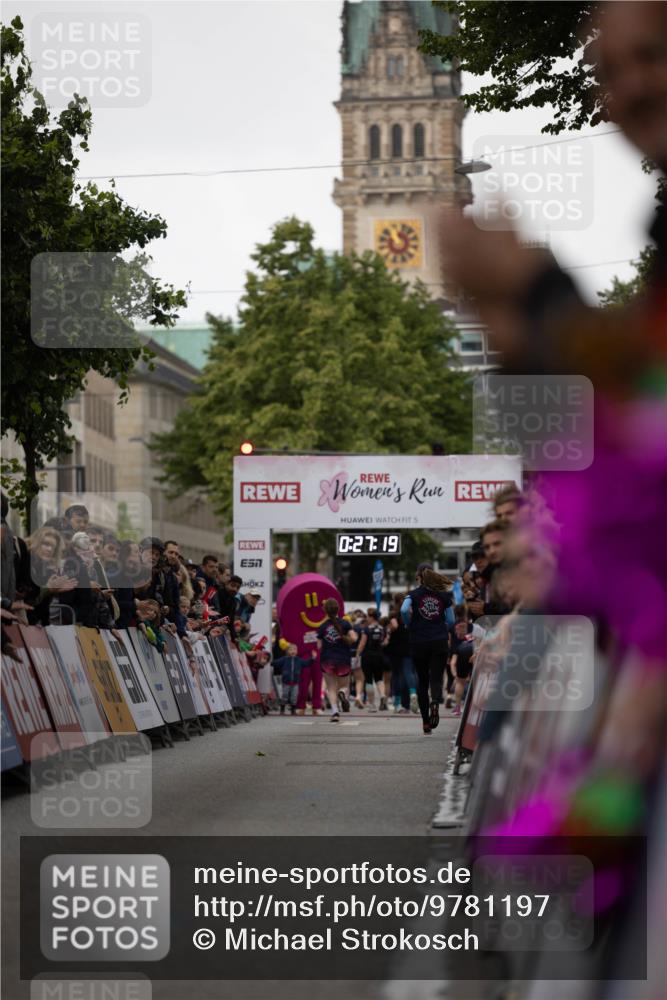 14.06.2026 - REWE Women's Run Michael Strokosch http://msf.ph/oto/9781197 14.06.2026 10:57:51 Laufen 5, 0, 27, 19, 7 meine-sportfotos.de