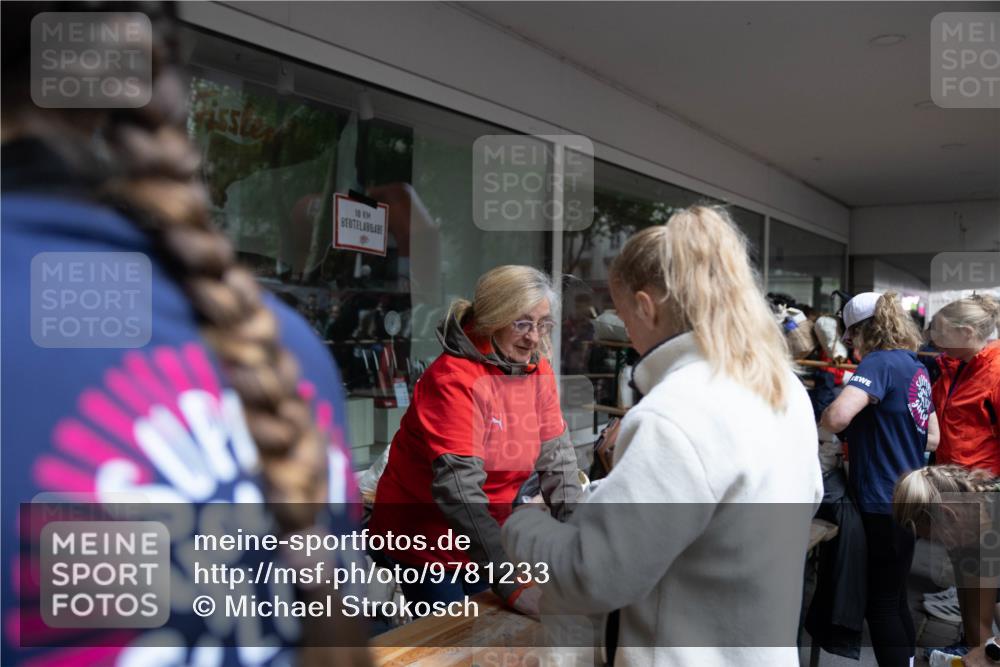 14.06.2026 - REWE Women's Run Michael Strokosch http://msf.ph/oto/9781233 14.06.2026 08:25:20 Laufen 10 meine-sportfotos.de