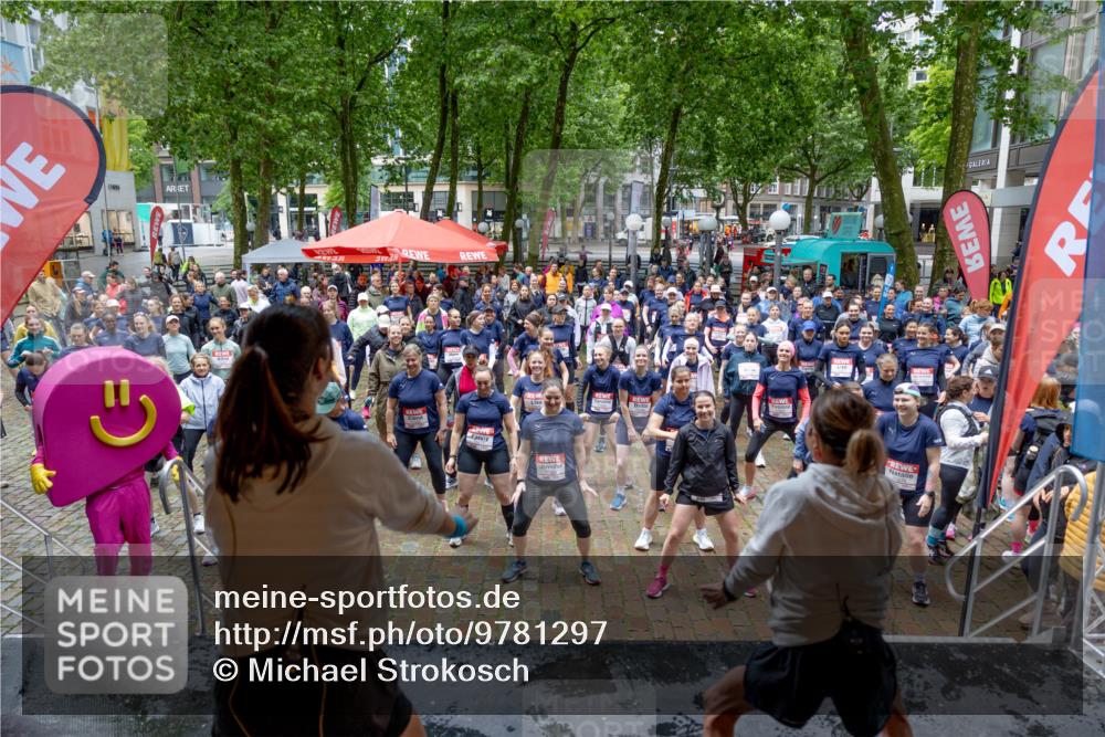 14.06.2026 - REWE Women's Run Michael Strokosch http://msf.ph/oto/9781297 14.06.2026 08:31:16 Laufen  meine-sportfotos.de