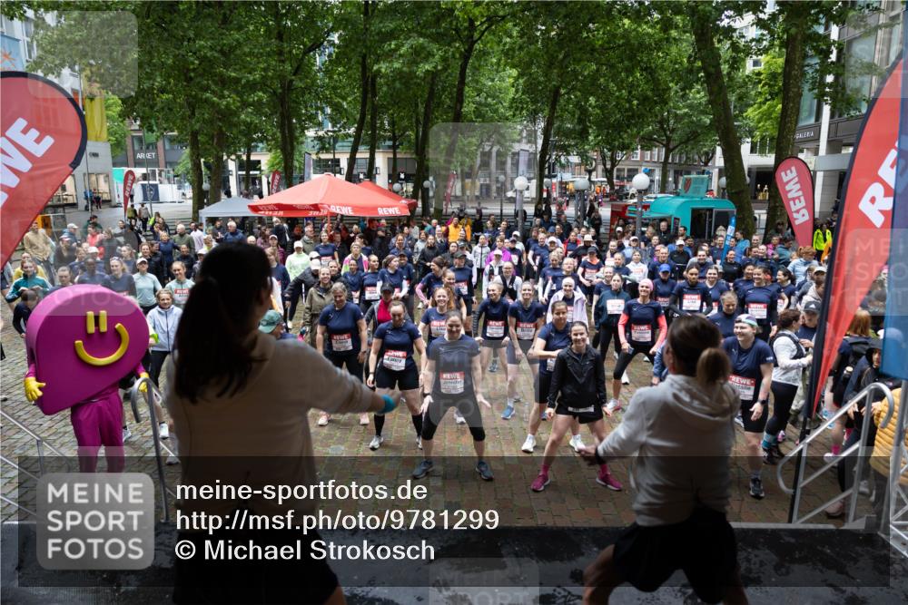 14.06.2026 - REWE Women's Run Michael Strokosch http://msf.ph/oto/9781299 14.06.2026 08:31:16 Laufen  meine-sportfotos.de