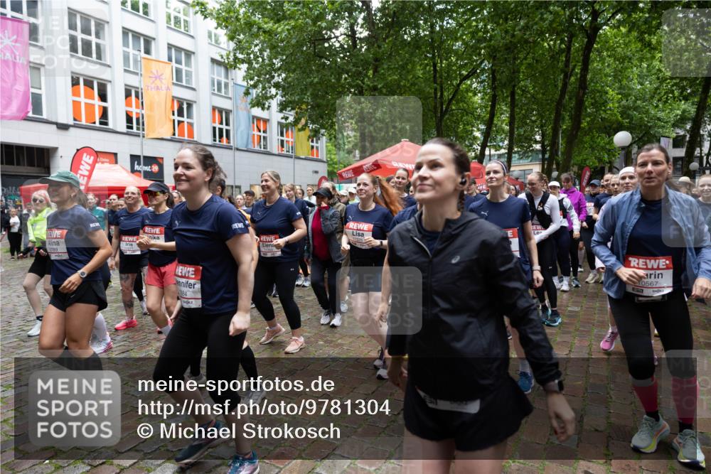 14.06.2026 - REWE Women's Run Michael Strokosch http://msf.ph/oto/9781304 14.06.2026 08:33:07 Laufen 24, 10789, 84, 11375, 10567, 7 meine-sportfotos.de