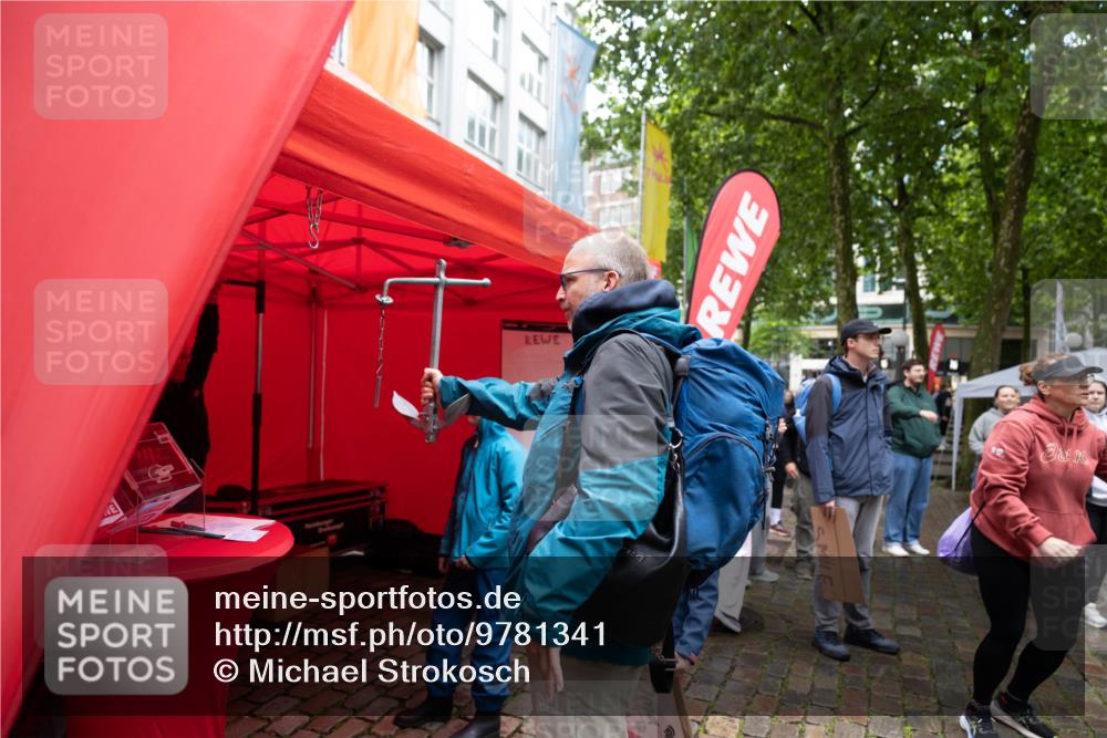 14.06.2026 - REWE Women's Run Michael Strokosch http://msf.ph/oto/9781341 14.06.2026 08:33:37 Laufen  meine-sportfotos.de