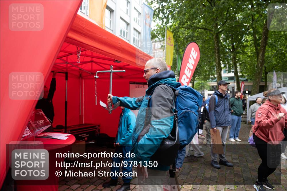 14.06.2026 - REWE Women's Run Michael Strokosch http://msf.ph/oto/9781350 14.06.2026 08:33:37 Laufen  meine-sportfotos.de