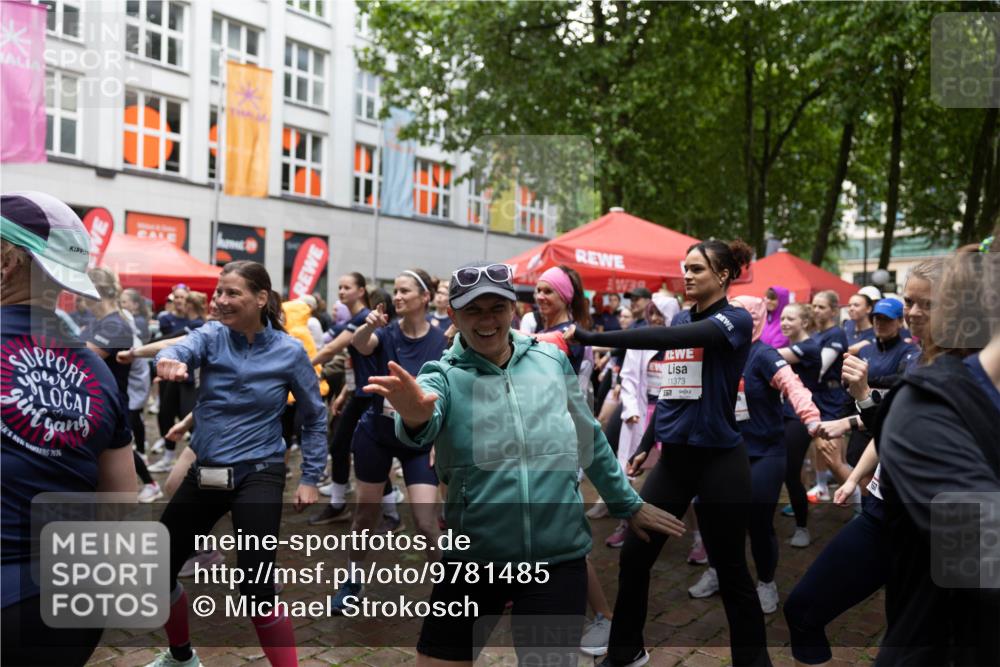 14.06.2026 - REWE Women's Run Michael Strokosch http://msf.ph/oto/9781485 14.06.2026 08:39:18 Laufen 70, 11373 meine-sportfotos.de