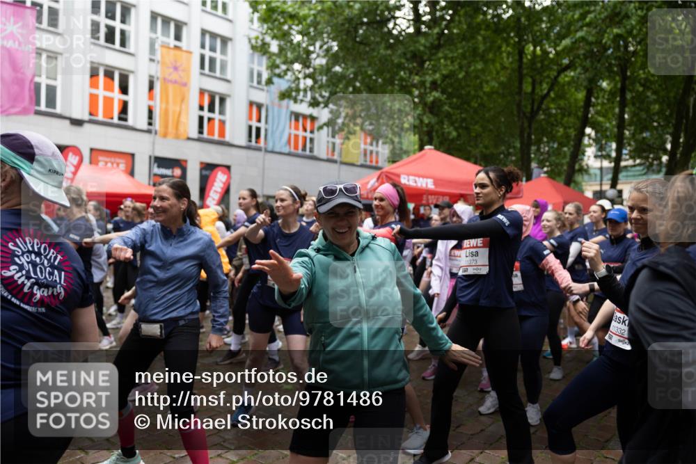 14.06.2026 - REWE Women's Run Michael Strokosch http://msf.ph/oto/9781486 14.06.2026 08:39:18 Laufen 2076, 11332, 11373 meine-sportfotos.de