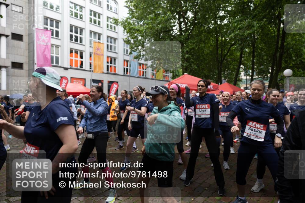 14.06.2026 - REWE Women's Run Michael Strokosch http://msf.ph/oto/9781498 14.06.2026 08:39:19 Laufen 516, 11373, 57, 57, 11332, 1019 meine-sportfotos.de