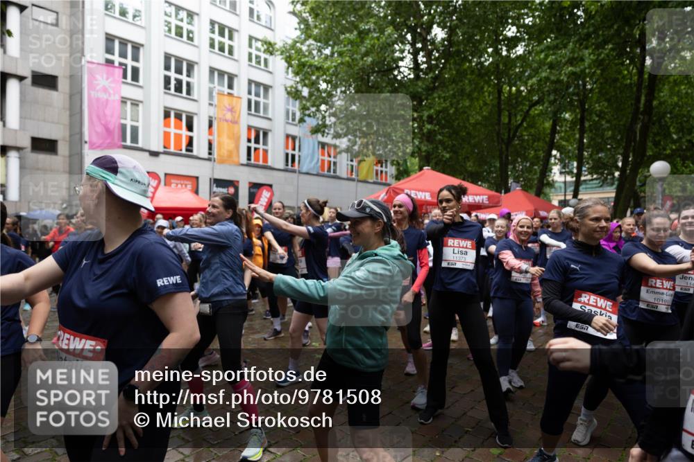 14.06.2026 - REWE Women's Run Michael Strokosch http://msf.ph/oto/9781508 14.06.2026 08:39:19 Laufen 0516, 11373, 517, 114, 10199 meine-sportfotos.de