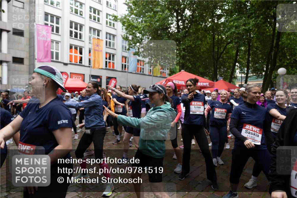 14.06.2026 - REWE Women's Run Michael Strokosch http://msf.ph/oto/9781519 14.06.2026 08:39:20 Laufen 516, 11373, 7, 11332, 10 meine-sportfotos.de