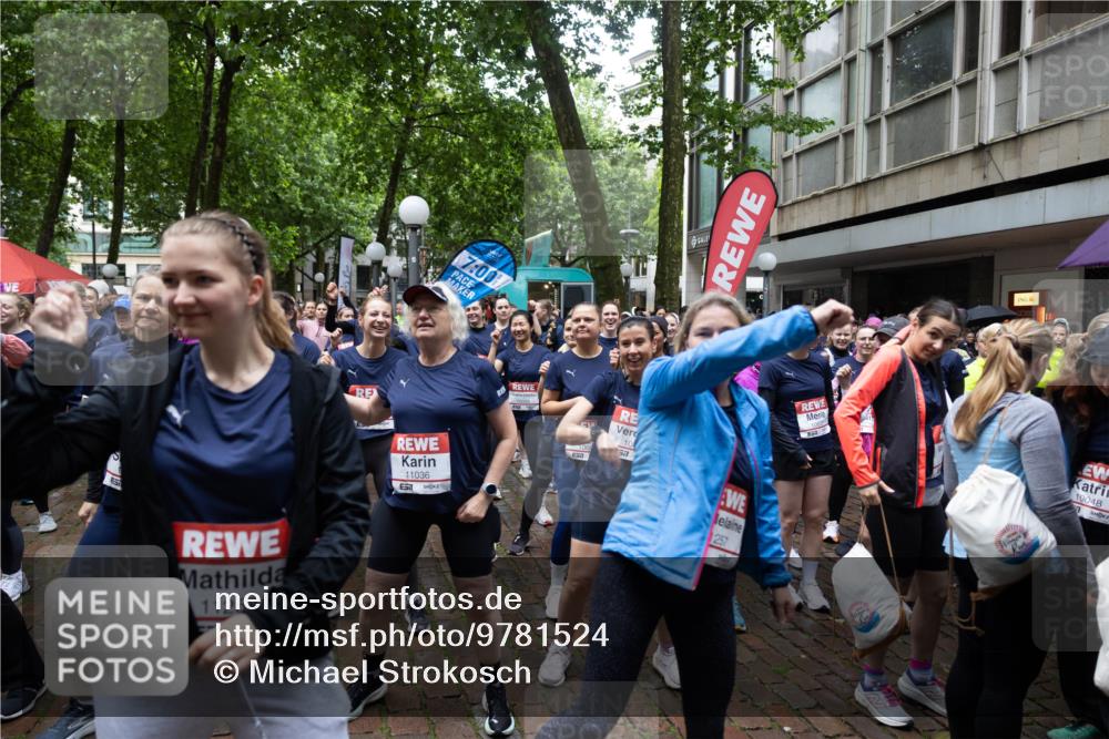 14.06.2026 - REWE Women's Run Michael Strokosch http://msf.ph/oto/9781524 14.06.2026 08:39:24 Laufen 11258, 7, 00, 11036, 1068, 10, 577, 257, 100, 10048 meine-sportfotos.de