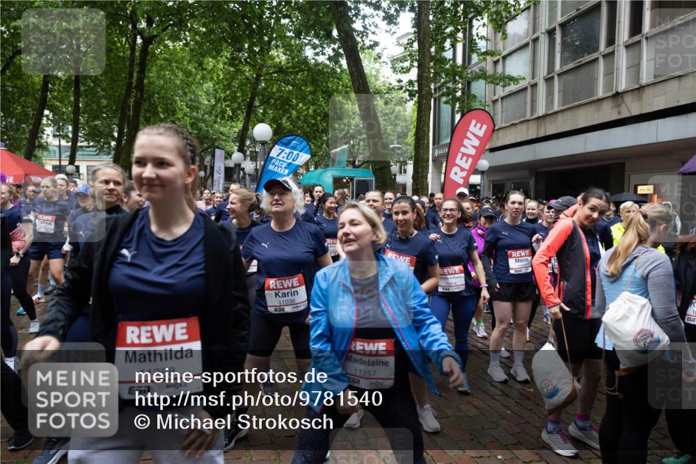 14.06.2026 - REWE Women's Run Michael Strokosch http://msf.ph/oto/9781540 14.06.2026 08:39:24 Laufen 7, 00, 11258, 7, 11036, 11257, 7, 577 meine-sportfotos.de