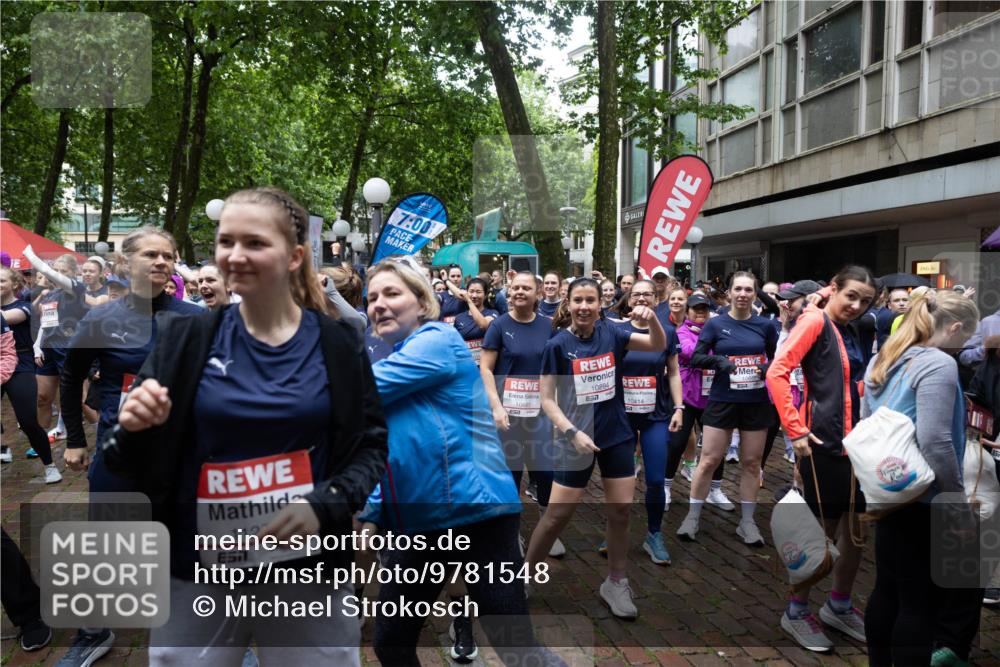 14.06.2026 - REWE Women's Run Michael Strokosch http://msf.ph/oto/9781548 14.06.2026 08:39:25 Laufen 112, 7, 7, 00, 10685, 10894, 657, 10414 meine-sportfotos.de