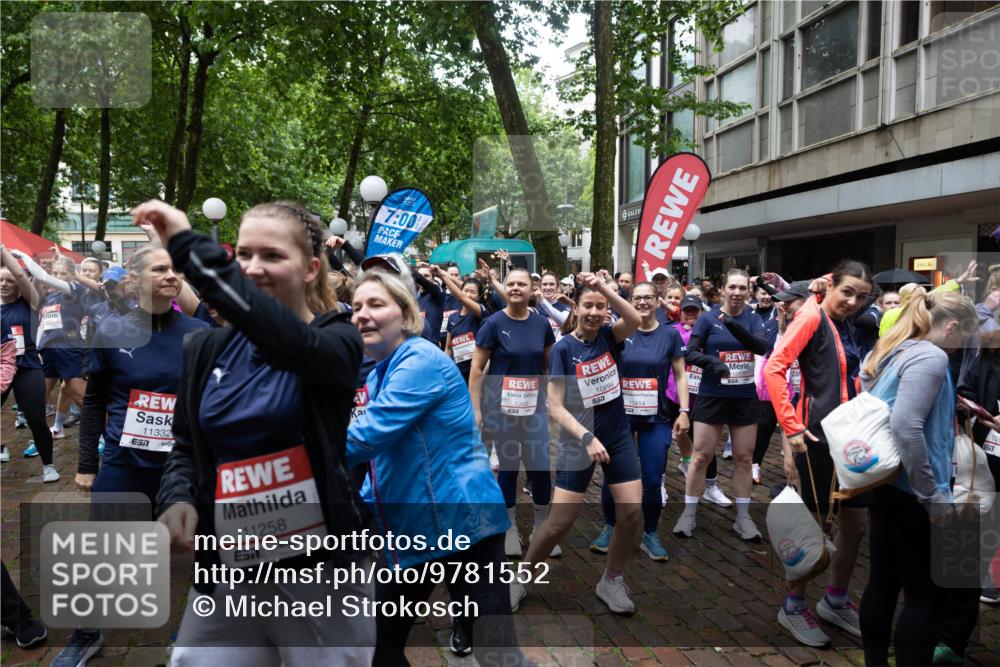 14.06.2026 - REWE Women's Run Michael Strokosch http://msf.ph/oto/9781552 14.06.2026 08:39:25 Laufen 11332, 11258, 651, 7, 00, 10685, 10894, 657, 10414, 10602 meine-sportfotos.de