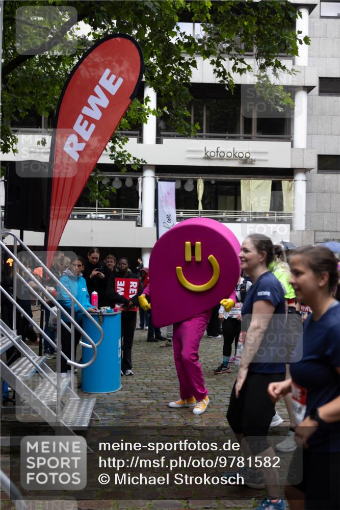 14.06.2026 - REWE Women's Run Michael Strokosch http://msf.ph/oto/9781582 14.06.2026 08:39:31 Laufen  meine-sportfotos.de